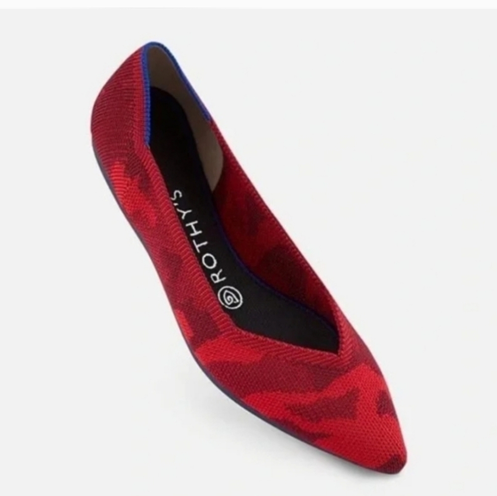 Rothys The Point Flats Women's Size 8.5 Red Camo Recycled Textile Retired Print